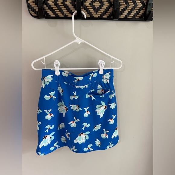 Peter Millar Alice Petal Hem Skort - Royal Blue Floral - Size Small - Picture 9 of 12